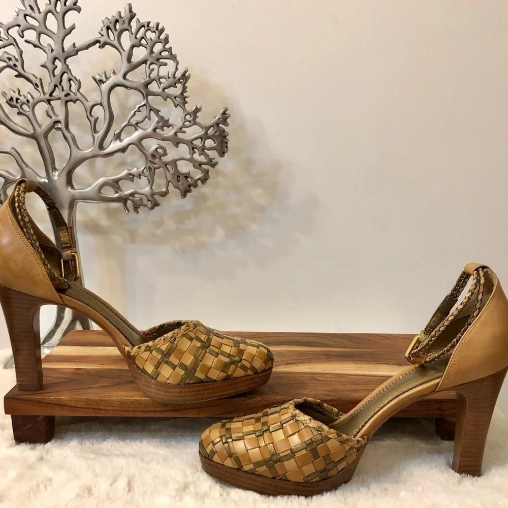 J Vincent Woven Leather Platform Heels - Picture 4 of 12